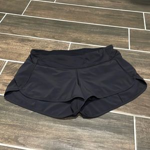 Small lululemon running shorts.